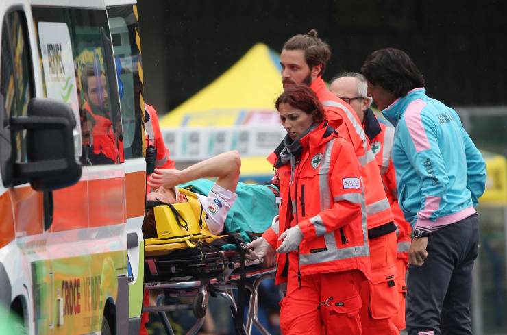 Ambulanza e corsa in ospedale per il portiere