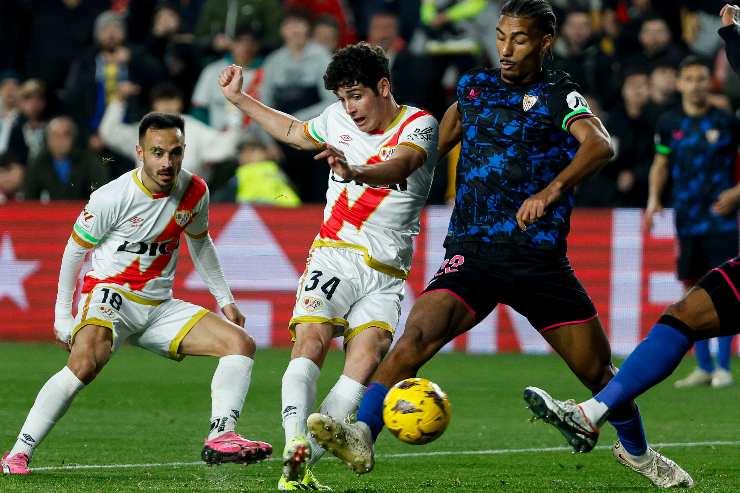 Le reazioni all'episodio choc in Rayo Vallecano-Siviglia